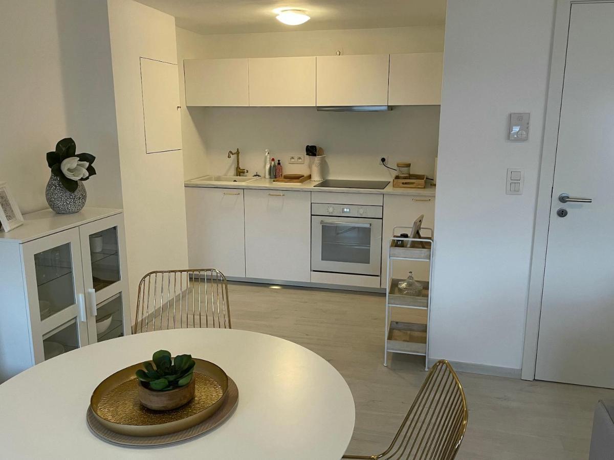 Le Relax By La Dame De Coeur - Logement Zen Urbain 那慕尔 外观 照片